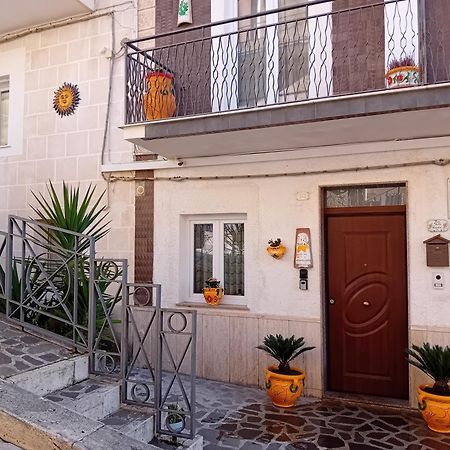 Bed & Breakfast Acquaviva Di Vullo Vincenzo Acquaviva Platani Exterior foto