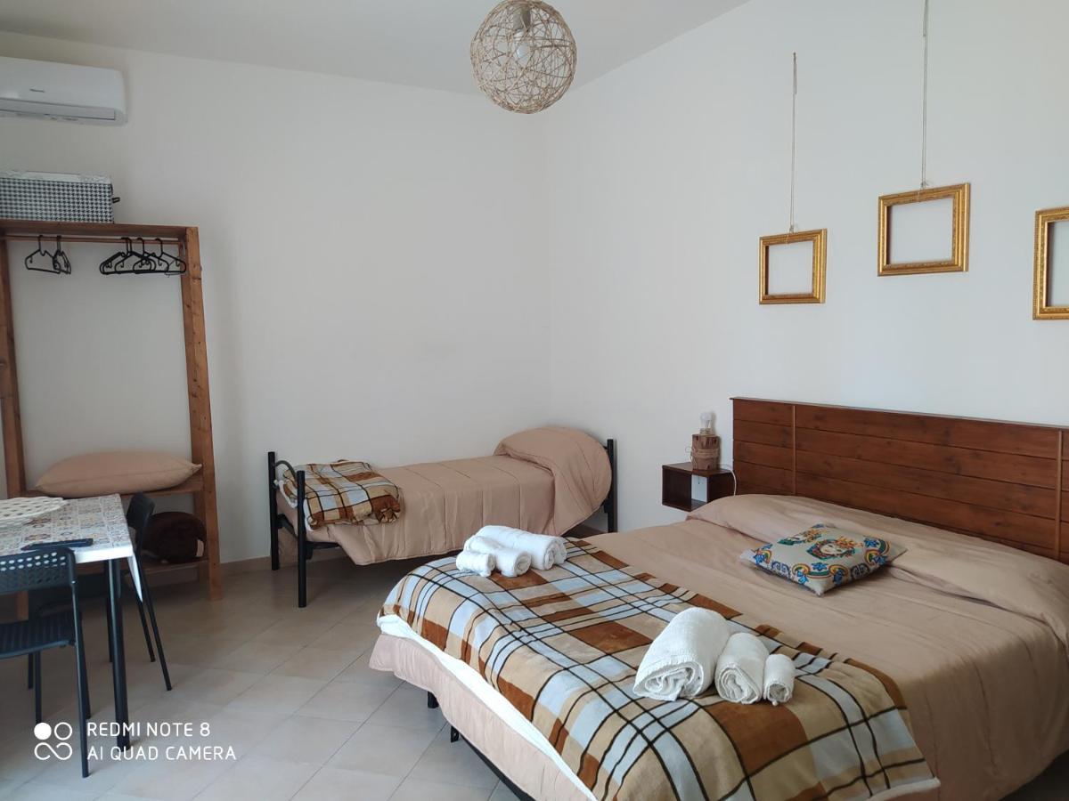 Bed & Breakfast Acquaviva Di Vullo Vincenzo Acquaviva Platani Exterior foto