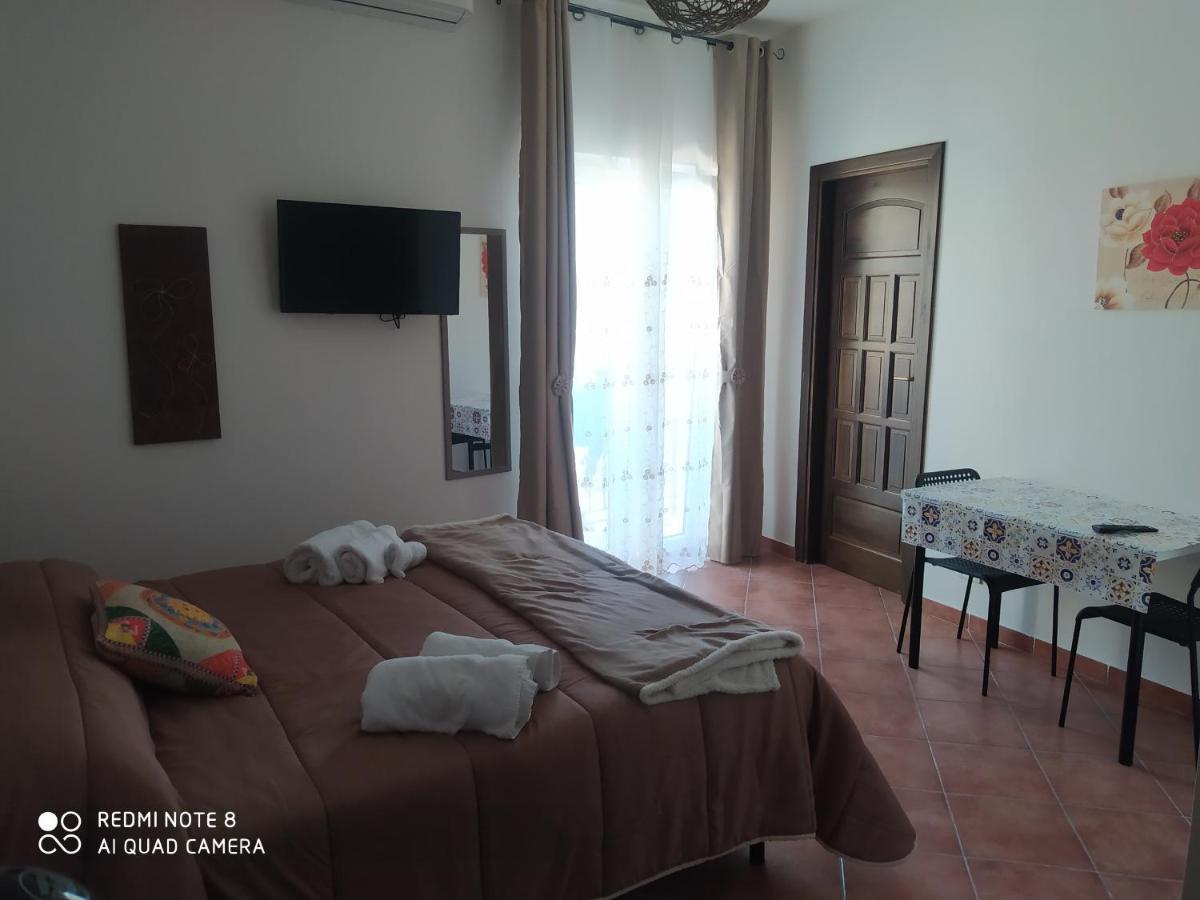 Bed & Breakfast Acquaviva Di Vullo Vincenzo Acquaviva Platani Exterior foto