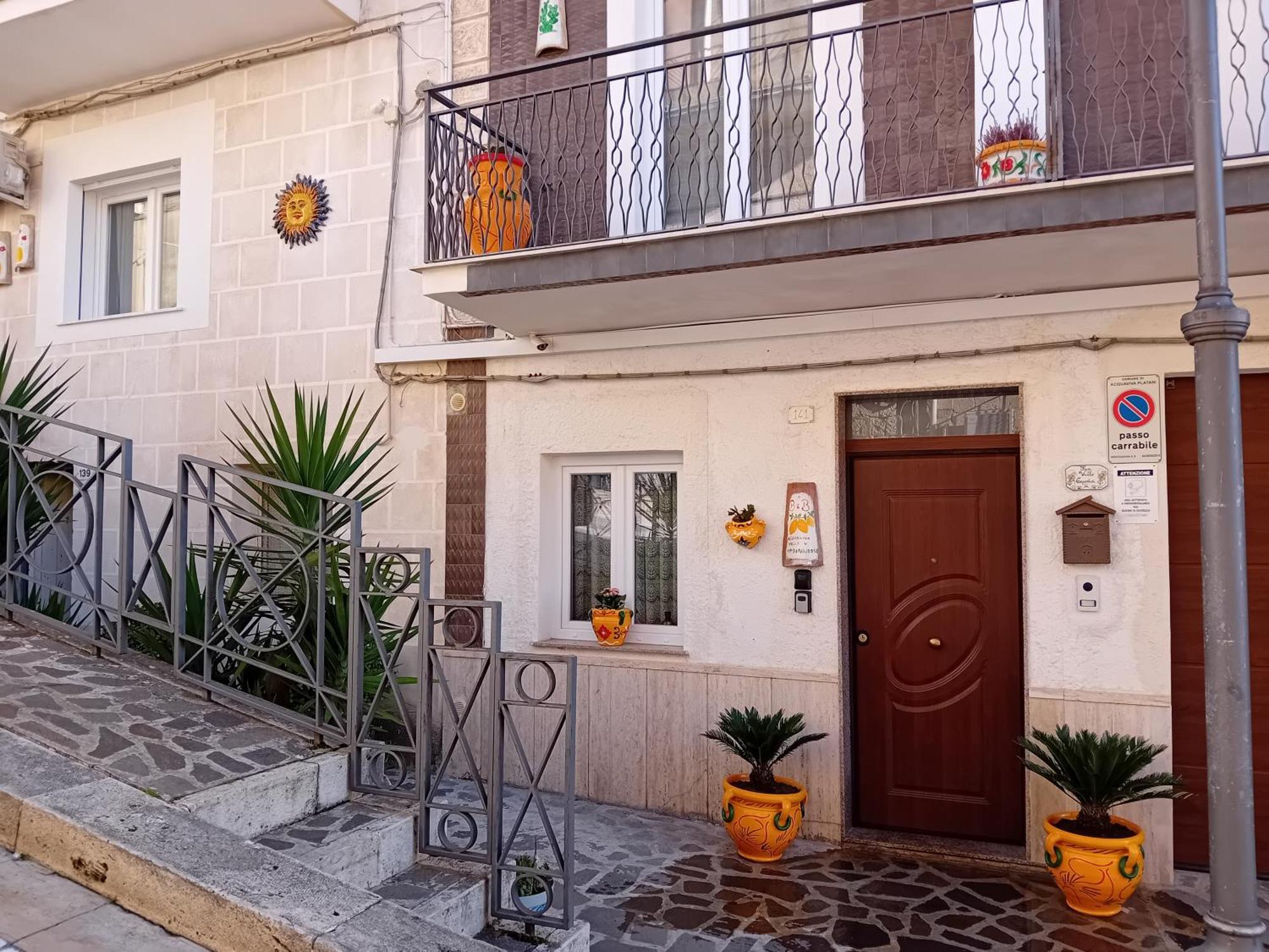 Bed & Breakfast Acquaviva Di Vullo Vincenzo Acquaviva Platani Exterior foto